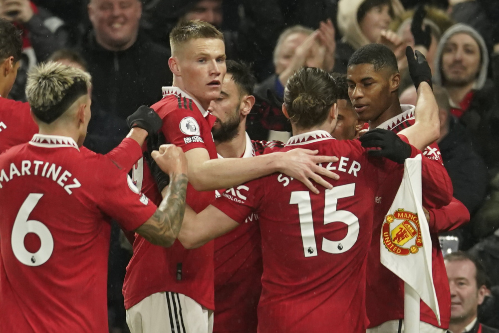 他在关键时 他在关键时